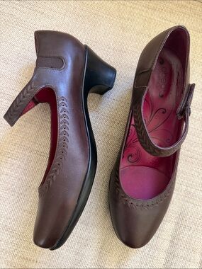 Abeo B.I.O.system Brown Leather Mary Jane Heels Comfort Shoes